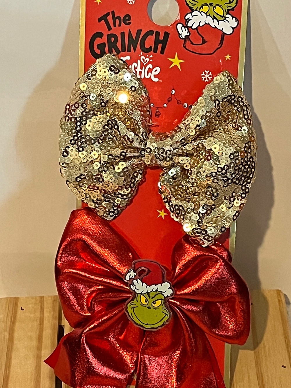 3/$12.00 Justice The Grinch Bow Set - Gold Sequin & Red